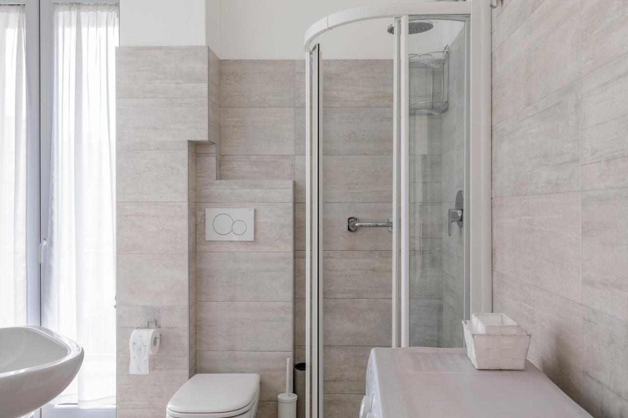 Piazza De Angeli M1 Comfortable Flat With Balcony ميلان المظهر الخارجي الصورة